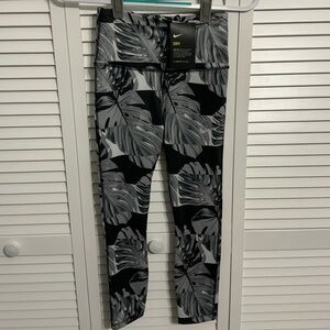 NWT Nike Running High Waist Legging Size XS